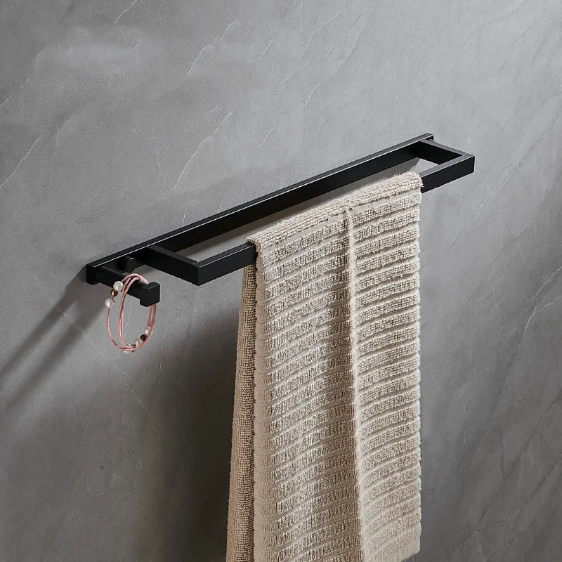 Lustro Towel Rack