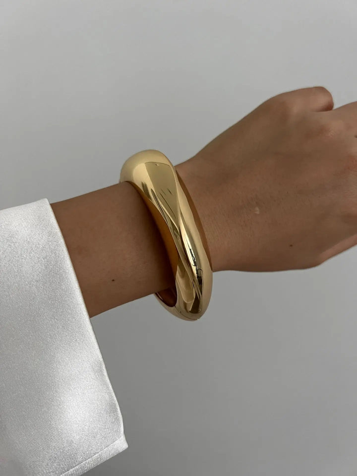 Novaire Irregular Gold Cuff Bangle