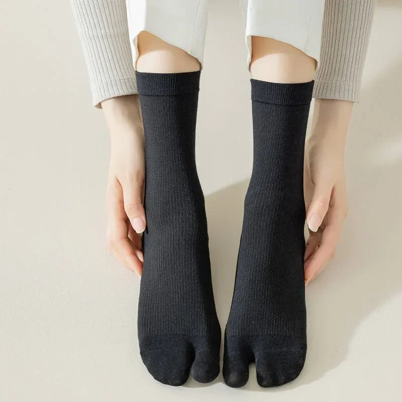 Kiyoto Tabi split toe sock