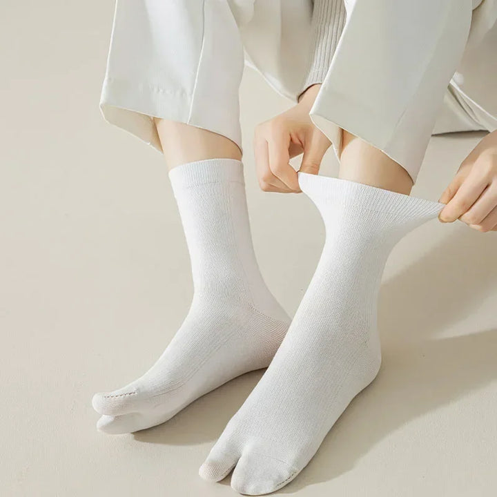 Kiyoto Tabi split toe sock