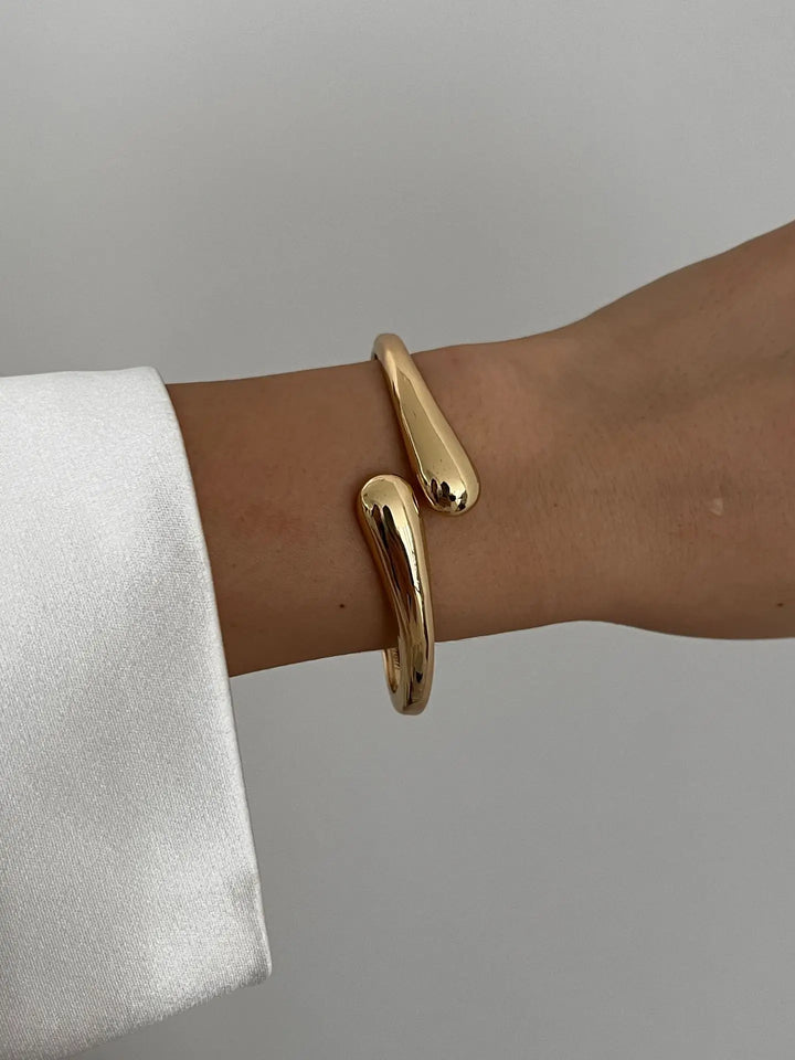 Novaire Irregular Gold Cuff Bangle